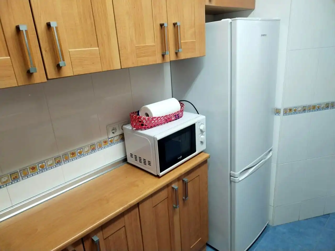 Cuina de Pis de lloguer en Gijón  amb Calefacció i Moblat