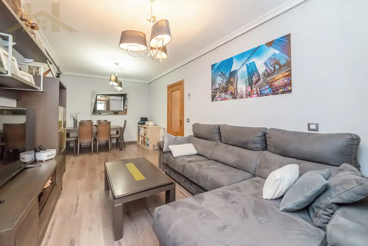 Living room of Flat for sale in Valdemoro  with Air Conditioner, Storage room and Community pool