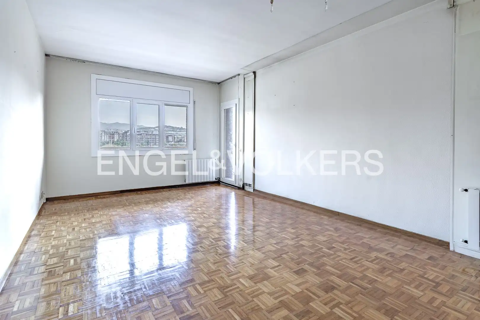 Sala de estar de Piso en venta en Badalona con Calefacción, Parquet y Terraza