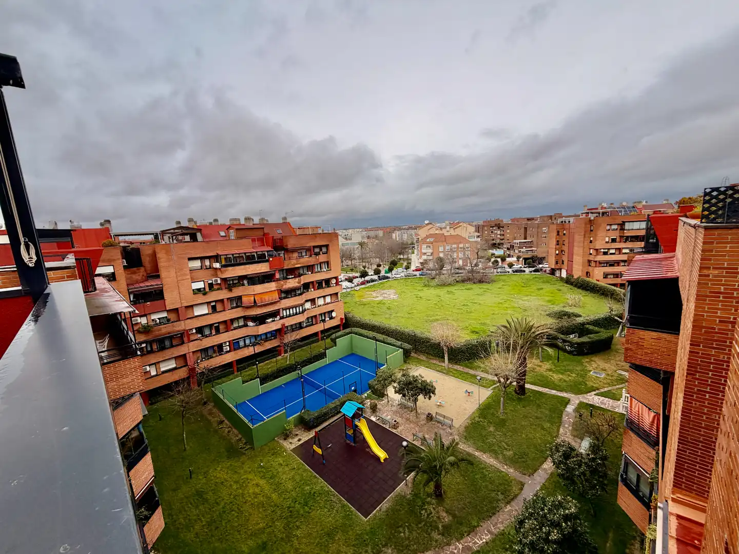 Jardín de Dúplex en venta en Leganés con Aire acondicionado, Calefacción y Jardín privado