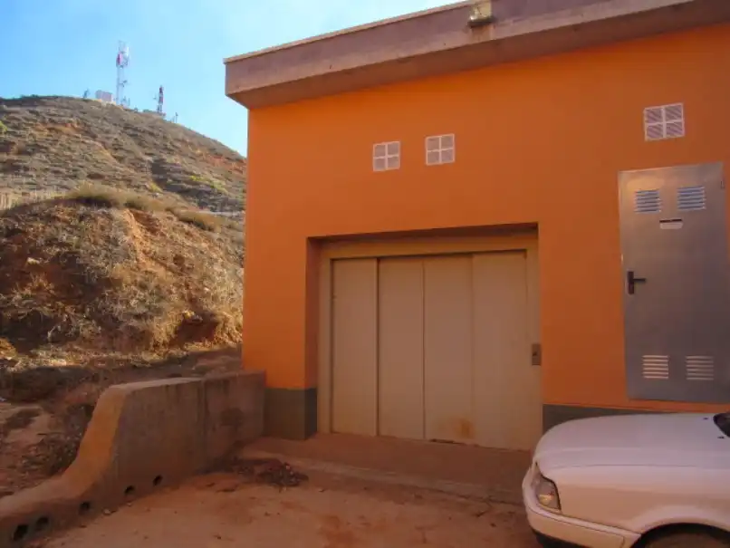 Aparcament en venda a CL LA MUELA