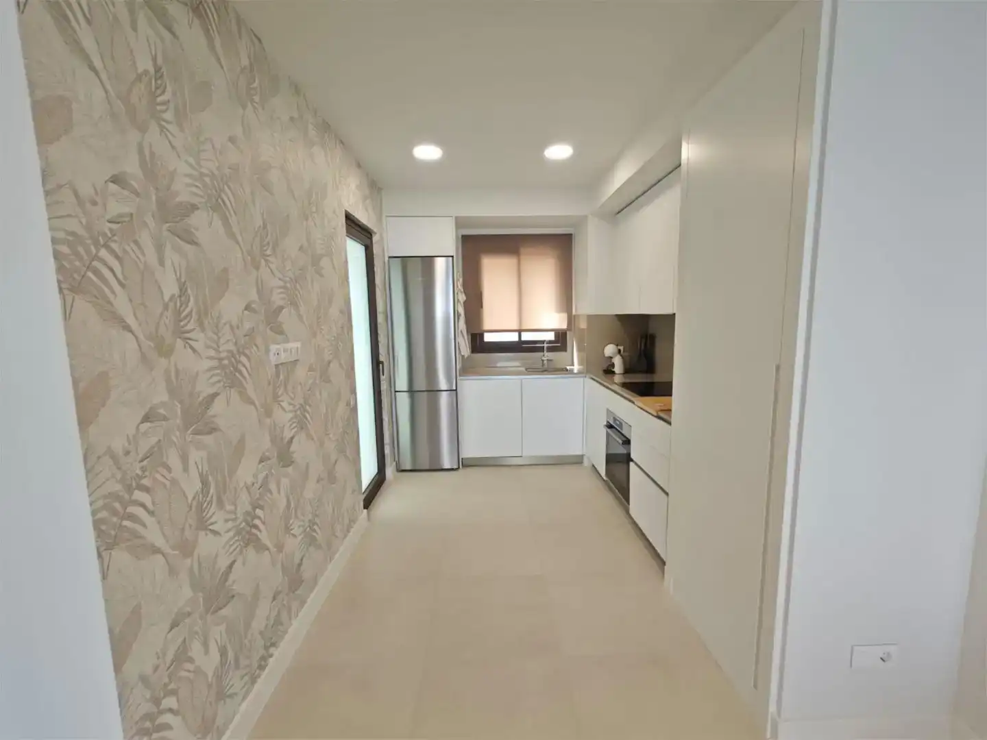 Kitchen of Flat for rent in Rincón de la Victoria  with Air Conditioner, Swimming Pool and Furnished