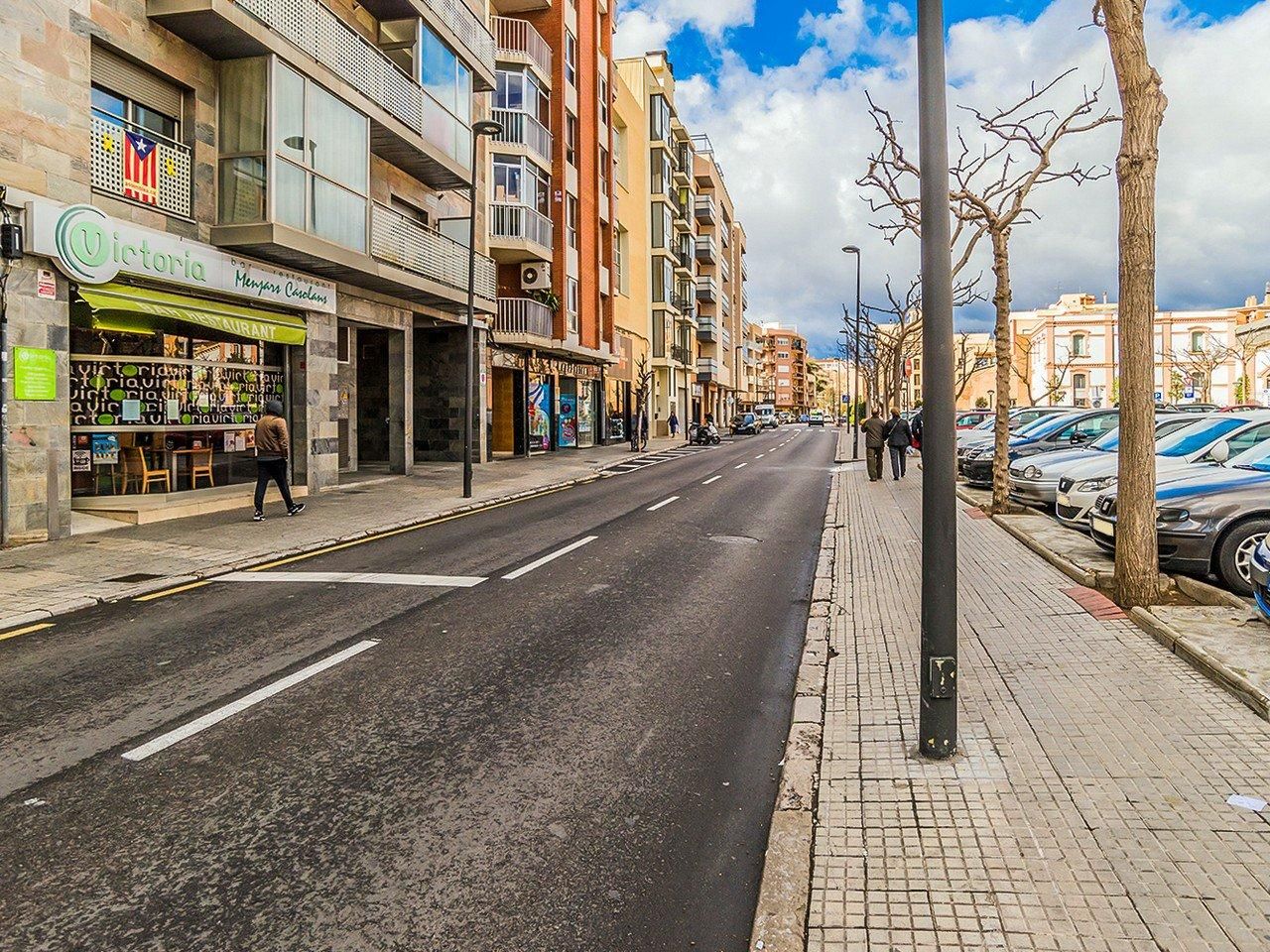 Vista exterior de Local en venda en Reus
