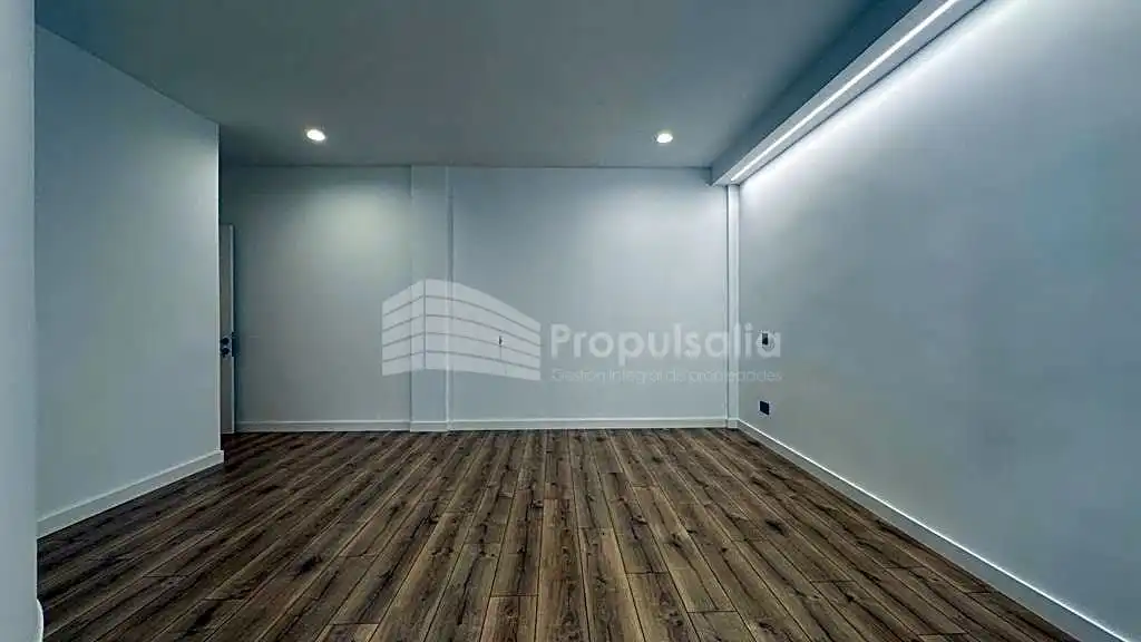 Office for rent in Canfranc, Casetas - Villarrapa