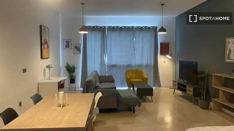 Wohnzimmer von Wohnung zur Miete in Madrid mit Klimaanlage, Heizung und Möbliert