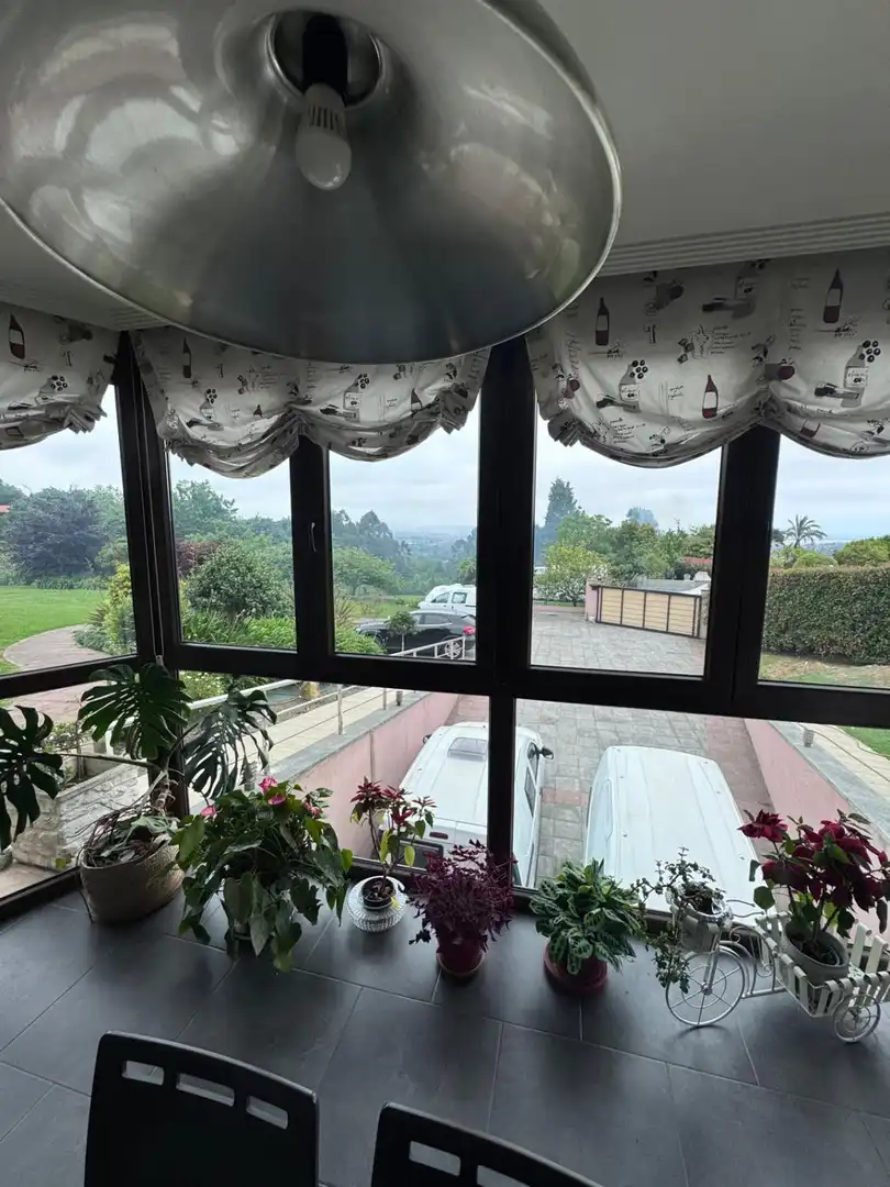 Jardín de Casa o chalet en venta en Gijón  con Calefacción, Terraza y Trastero
