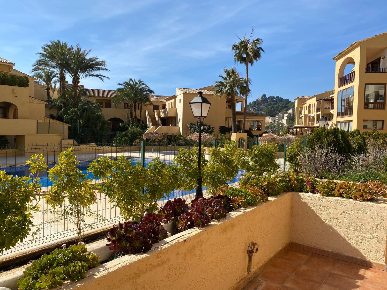 Vista exterior de Apartament en venda en Altea amb Terrassa i Piscina
