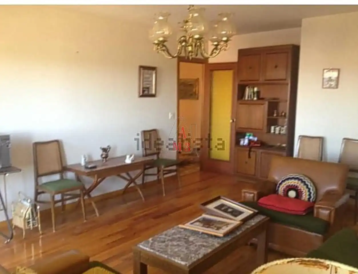 Sala d'estar de Pis en venda en Hospital de Órbigo amb Calefacció, Parquet i Terrassa