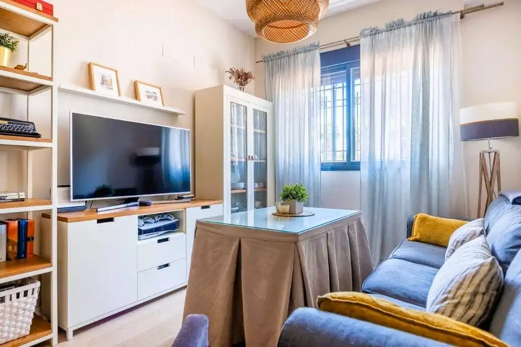 Sala d'estar de Pis en venda en  Sevilla Capital amb Aire condicionat