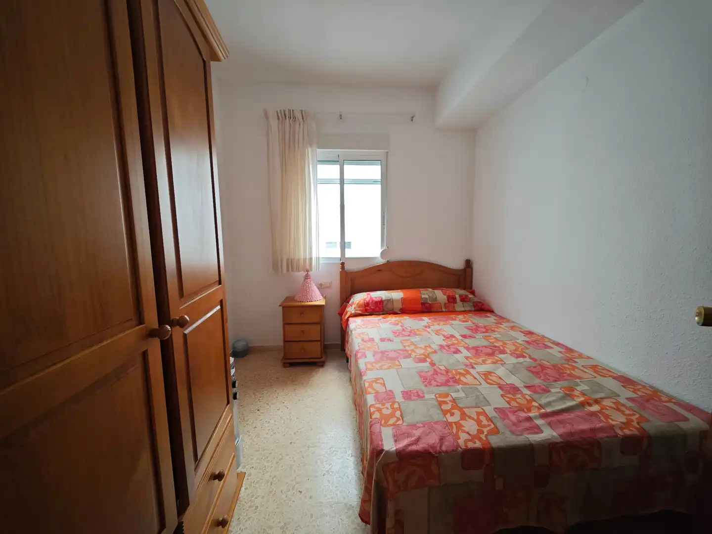 Schlafzimmer von Wohnung zur Miete in Sueca mit Heizung, Möbliert und Waschmaschine