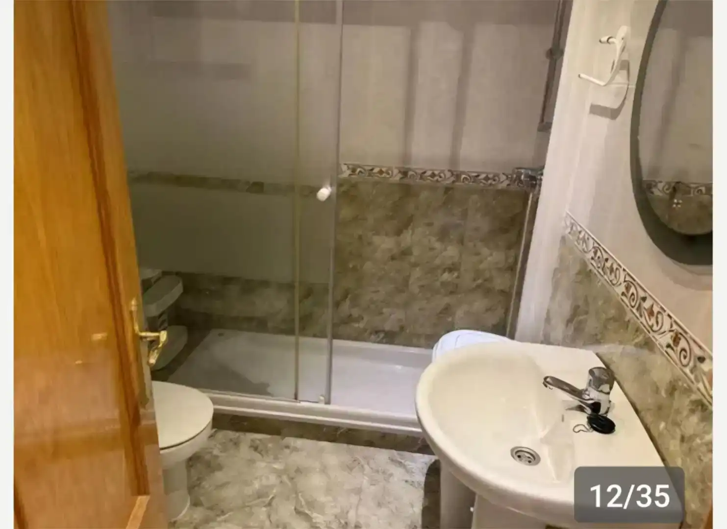 Baño de Casa adosada en venta en León Capital  con Balcón