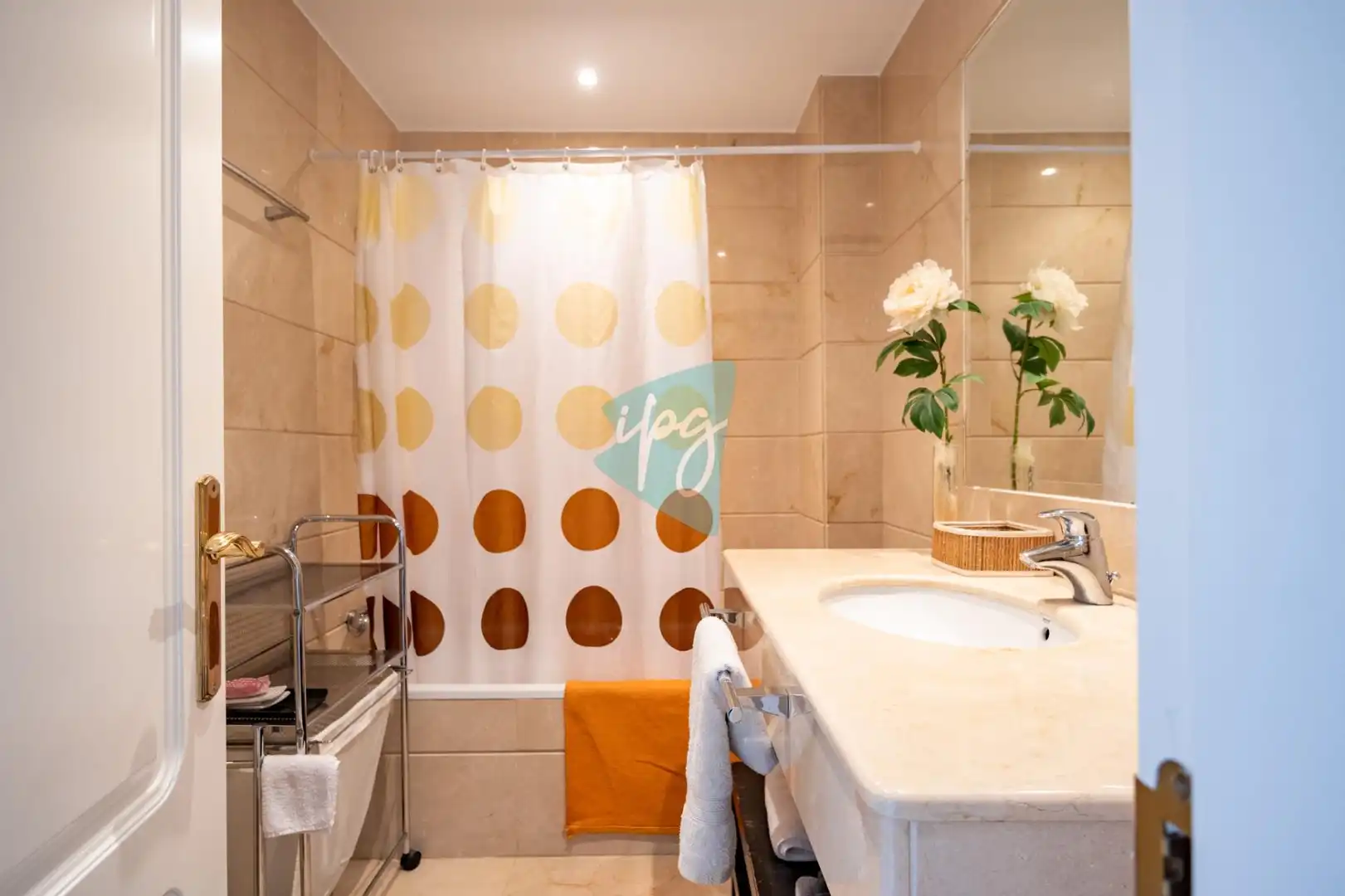 Baño de Apartamento de alquiler en Estepona con Aire acondicionado, Calefacción y Amueblado