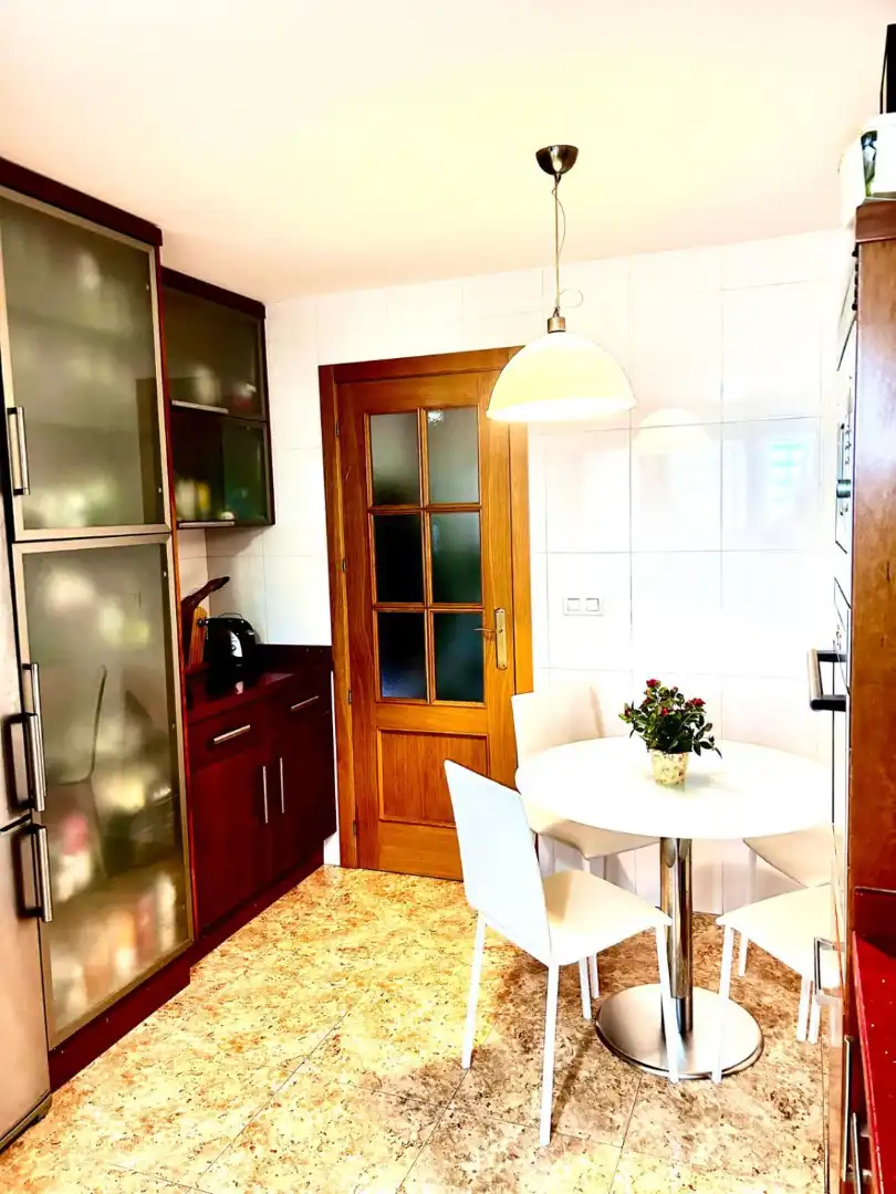 Cocina de Piso de alquiler en Murcia con Aire acondicionado, Piscina y Amueblado