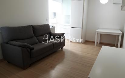Living room of Flat for sale in  Barcelona Capital  with Furnished