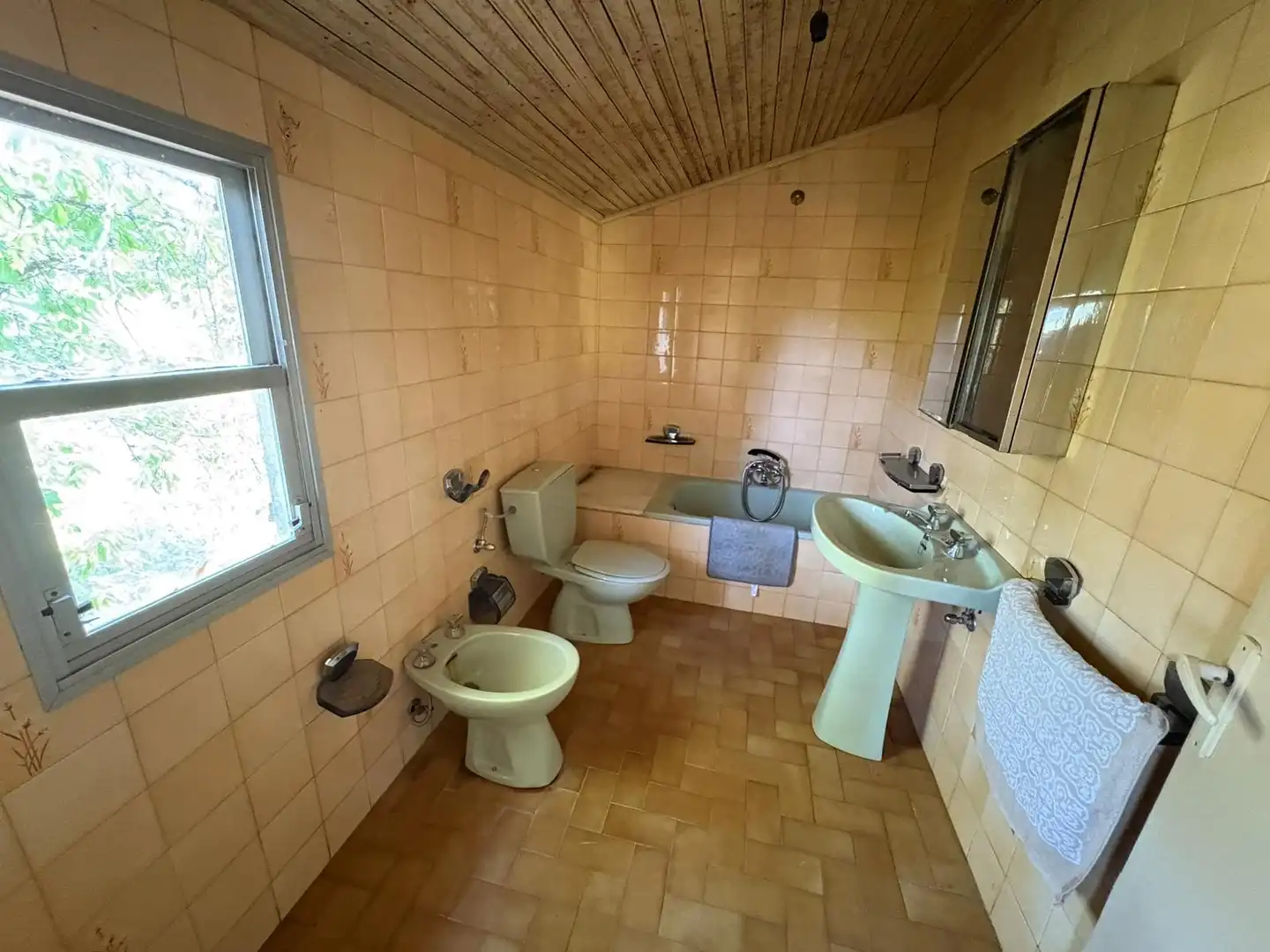 Bathroom of Houses for sale in Covelo  with Storage room and Furnished