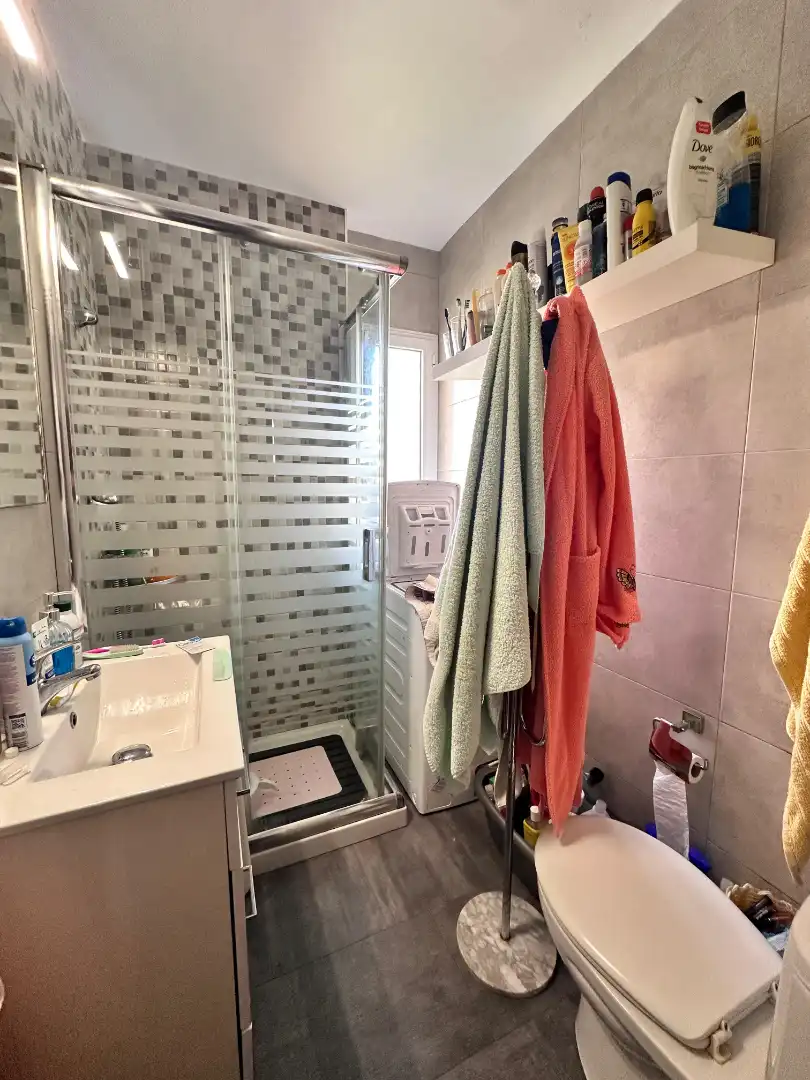 Baño de Apartamento en venta en Benalmádena con Aire acondicionado, Terraza y Amueblado