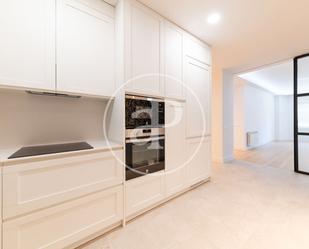 Kitchen of Flat for sale in  Madrid Capital  with Heating
