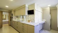 Kitchen of Flat for sale in Vic  with Air Conditioner and Balcony