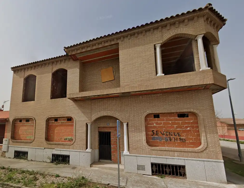 Vista exterior de Casa o xalet en venda en Malpica de Tajo amb Traster i Balcó