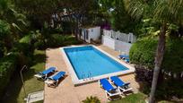 Piscina de Casa o xalet en venda en Chiclana de la Frontera amb Aire condicionat, Calefacció i Jardí privat