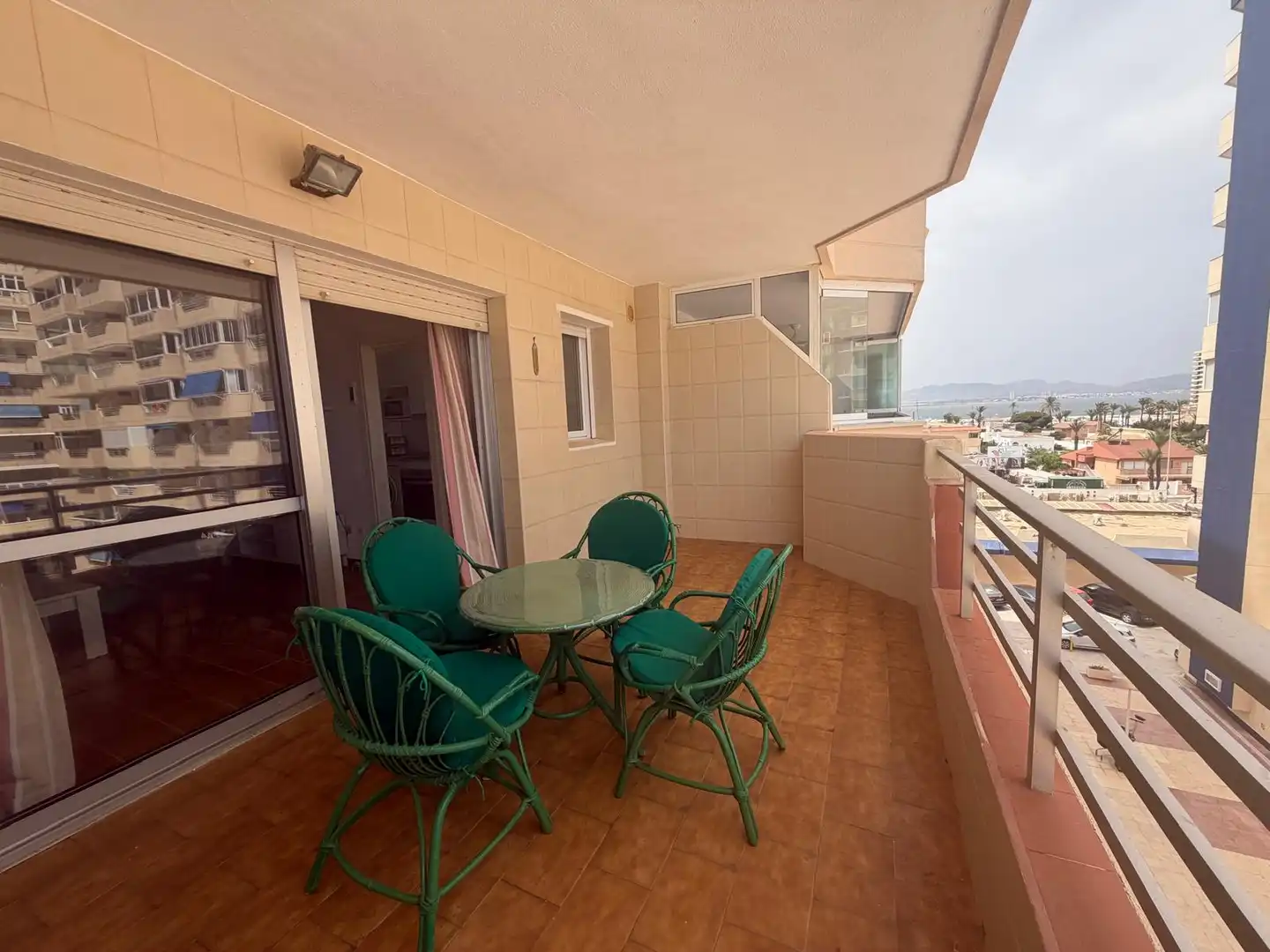 Terrassa de Apartament de lloguer en La Manga del Mar Menor amb Terrassa, Moblat i Balcó