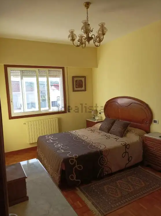 Habitación de Casa o chalet en venta en San Cibrao das Viñas con Calefacción, Jardín privado y Parquet
