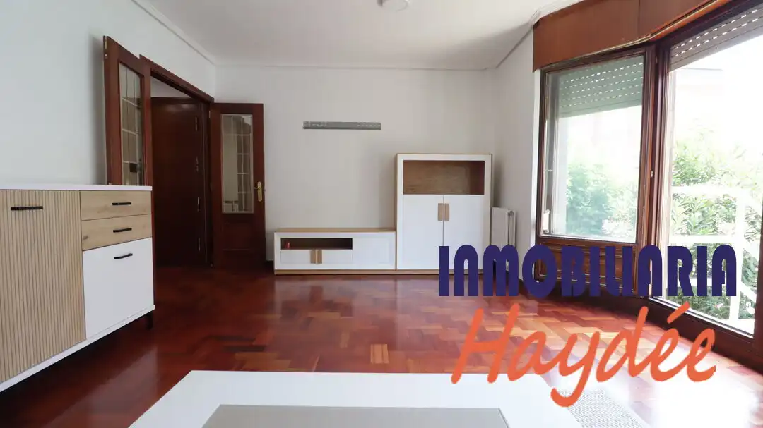 Living room of Flat for sale in Leioa  with Heating and Storage room