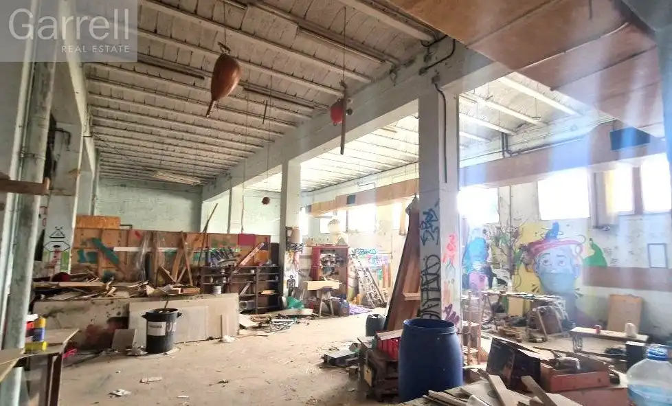 Industrial buildings for sale in CL DE LA GLORIA L'HOSPITALET DE LLOBREGAT (BARC, Santa Eulàlia