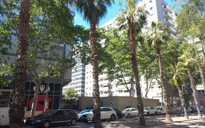Vista exterior de Pis en venda en  Barcelona Capital amb Aire condicionat, Calefacció i Parquet