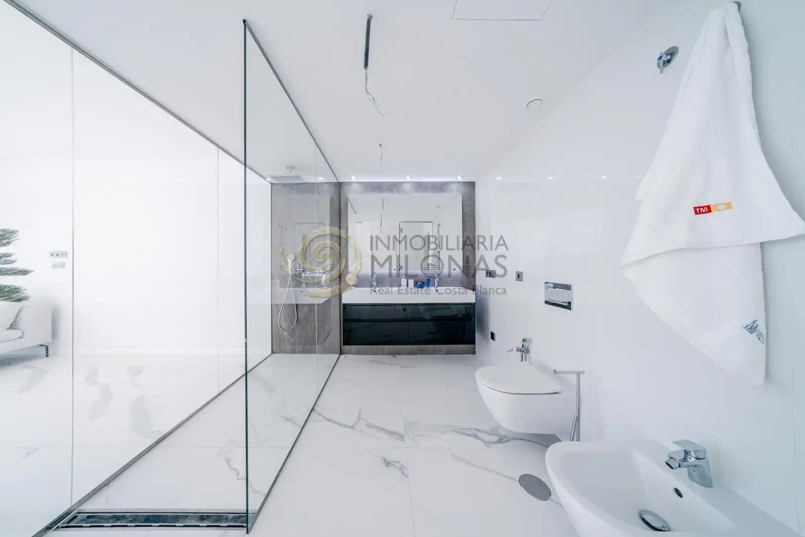 Bany de Apartament en venda en Benidorm amb Aire condicionat, Terrassa i Traster