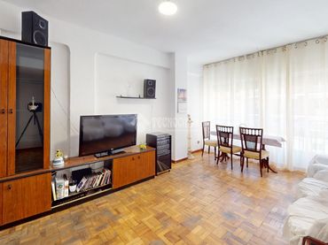 Piso con ascensor en venta en C. de Valderribas