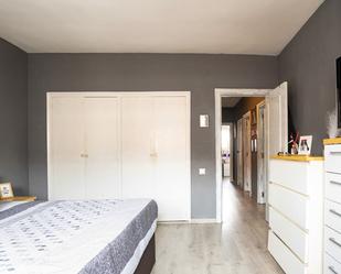 Schlafzimmer von Maisonette zum verkauf in  Barcelona Capital mit Balkon