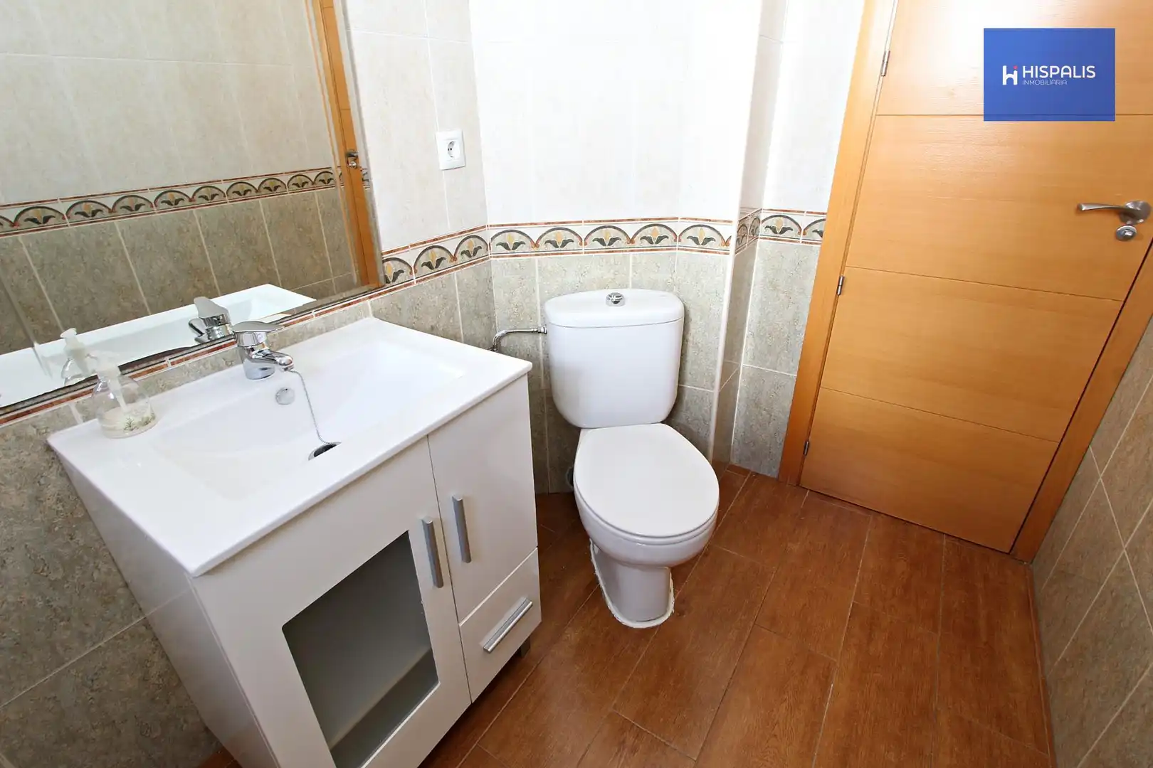 Baño de Piso en venta en Sevilla con Aire acondicionado y Terraza