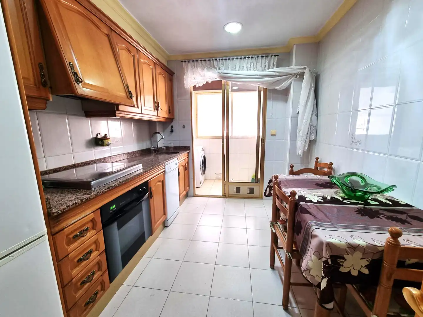 Kitchen of Flat for sale in Elche / Elx  with Air Conditioner, Terrace and Furnished