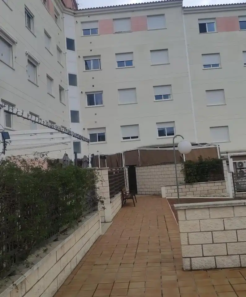 Vista exterior de Piso en venta en Plasencia con Aire acondicionado y Terraza