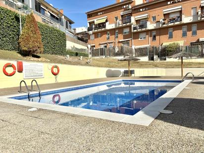 Swimming pool of Duplex for sale in Rubí  with Air Conditioner, Swimming Pool and Balcony