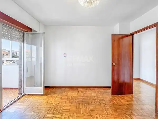 Bedroom of Flat for sale in Vigo   with Heating, Parquet flooring and Storage room