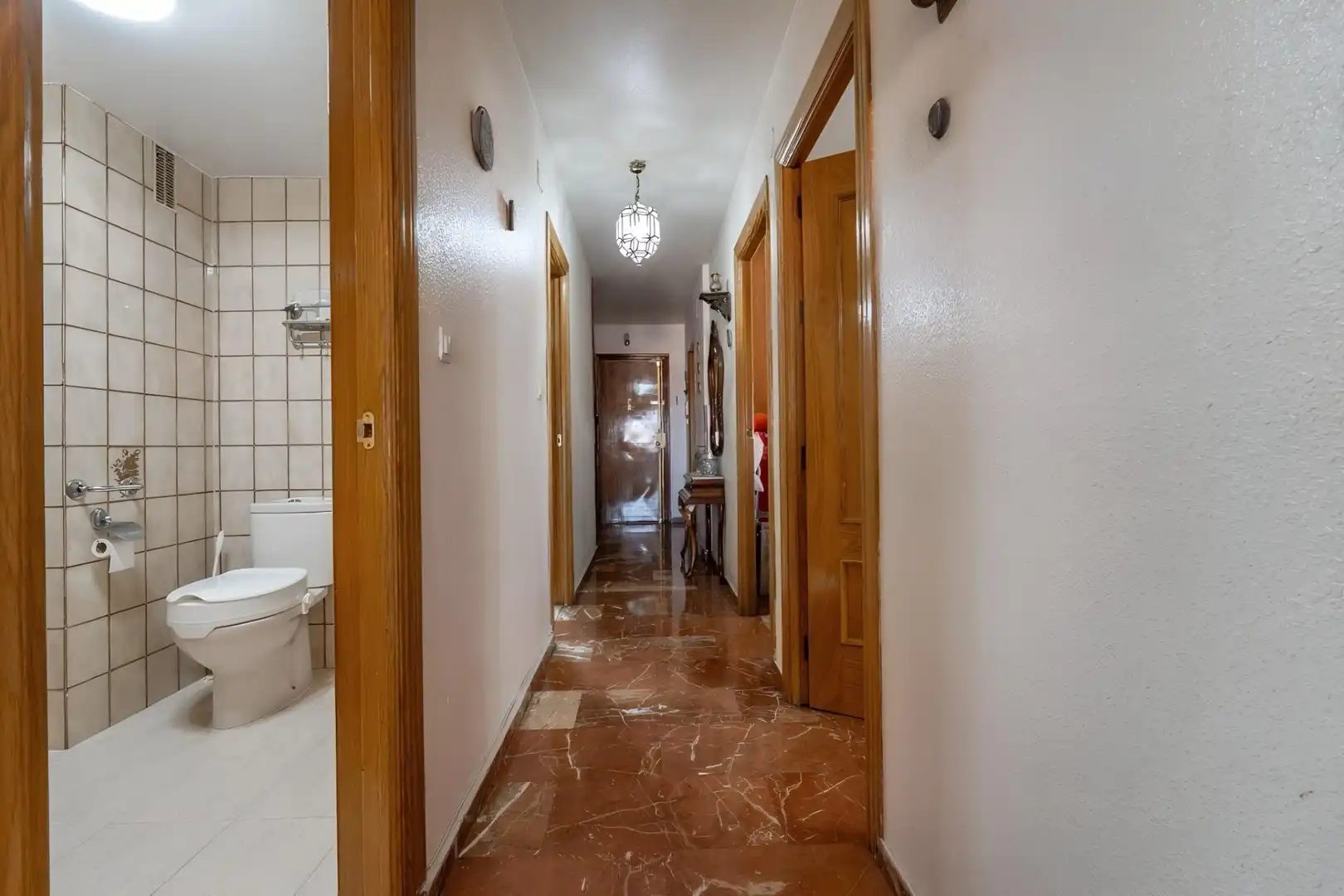 Flat for sale in Granada  with Air Conditioner, Terrace and Alarm