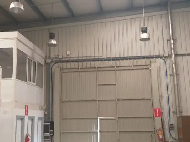 Local en venda en Pinseque amb Aire condicionat, Calefacció i Moblat
