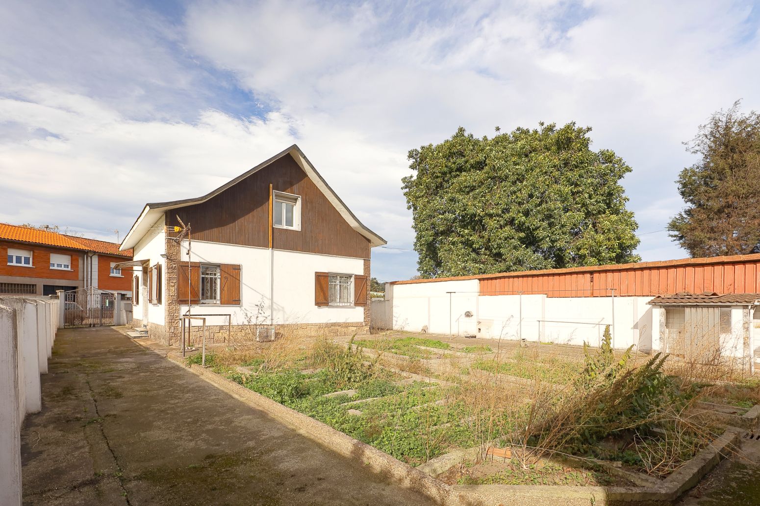 Vista exterior de Casa o xalet en venda en Gijón  amb Calefacció i Moblat