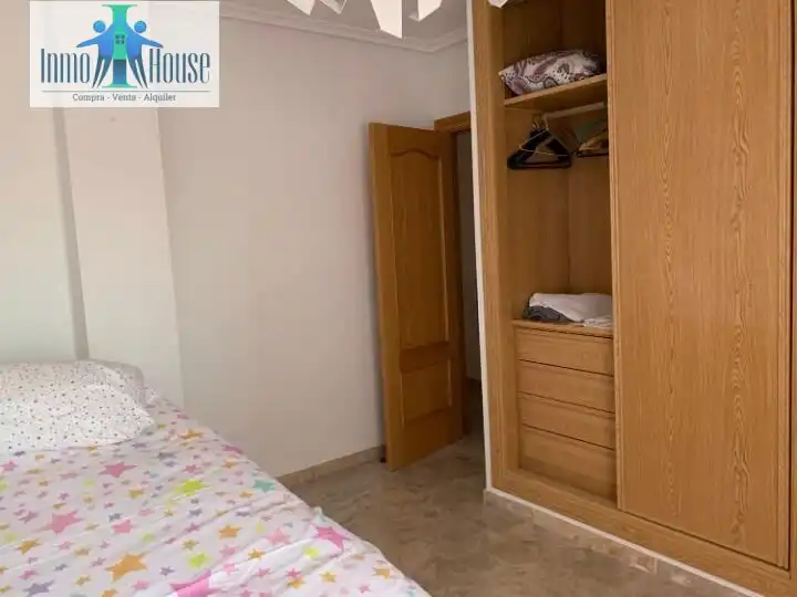 Flat with terrace for sale in Feria, imagen 12