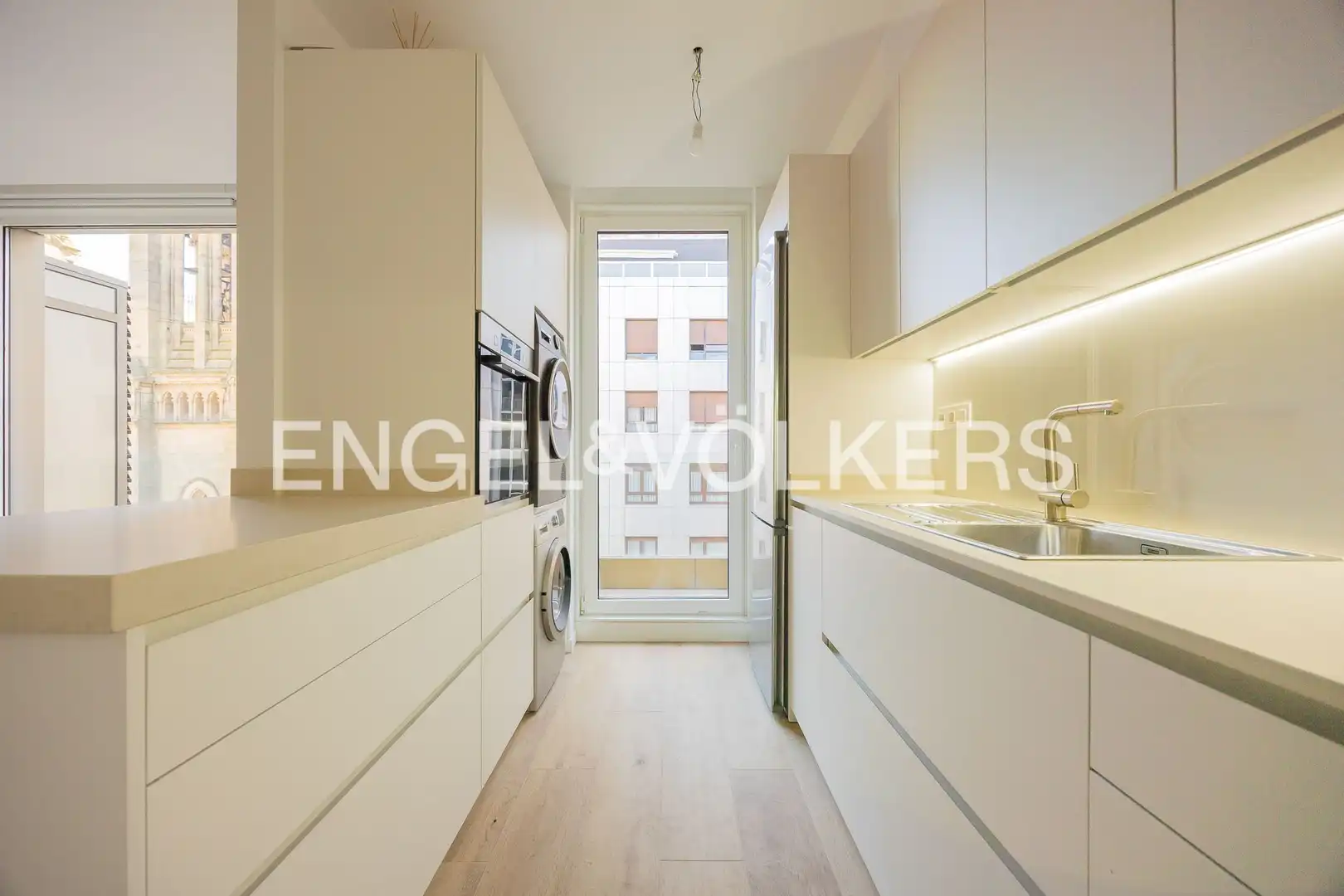 Kitchen of Flat for sale in Abando - Albia
