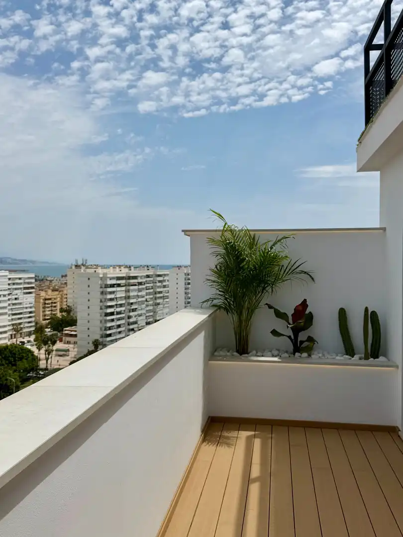Terraza de Ático en venta en Málaga con Aire acondicionado, Calefacción y Jardín privado