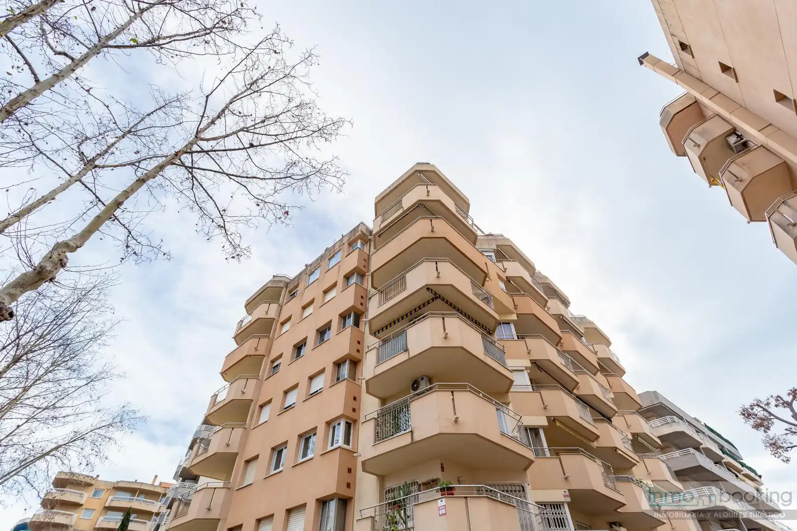 Außenansicht von Wohnungen zum Verkauf in Salou mit Klimaanlage, Heizung und Terrasse