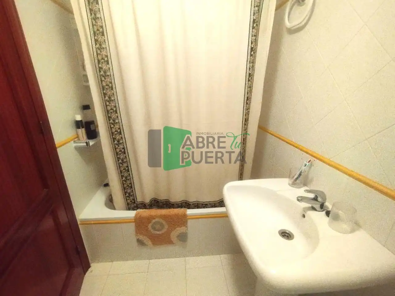 Bathroom of Duplexes for sale in Allariz  with Heating, Parquet flooring and Furnished