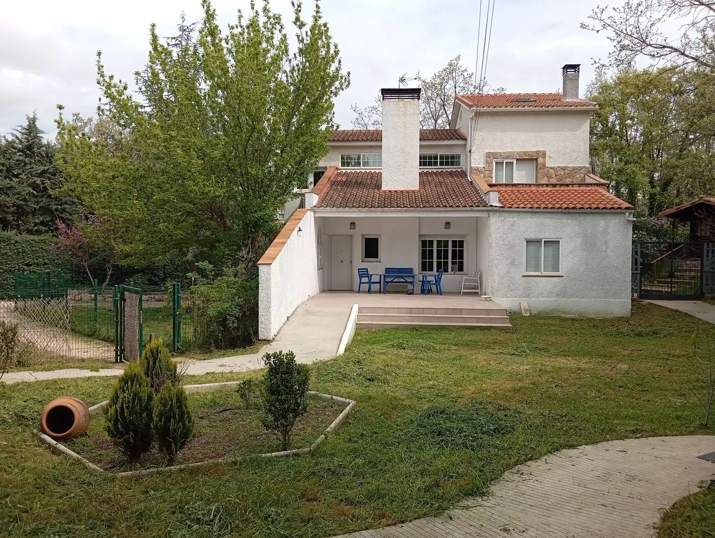 Exterior view of Houses for sale in Valdemorillo