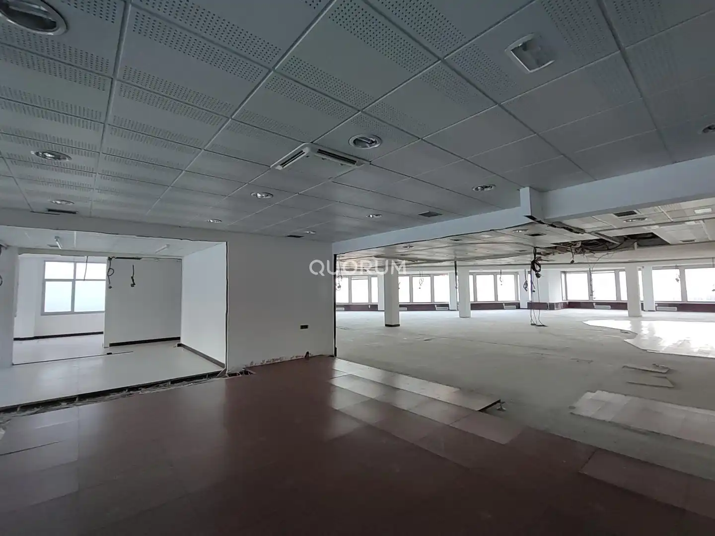 Office space with lift for sale in Gran Vía Don Diego López de Haro, imagen 3