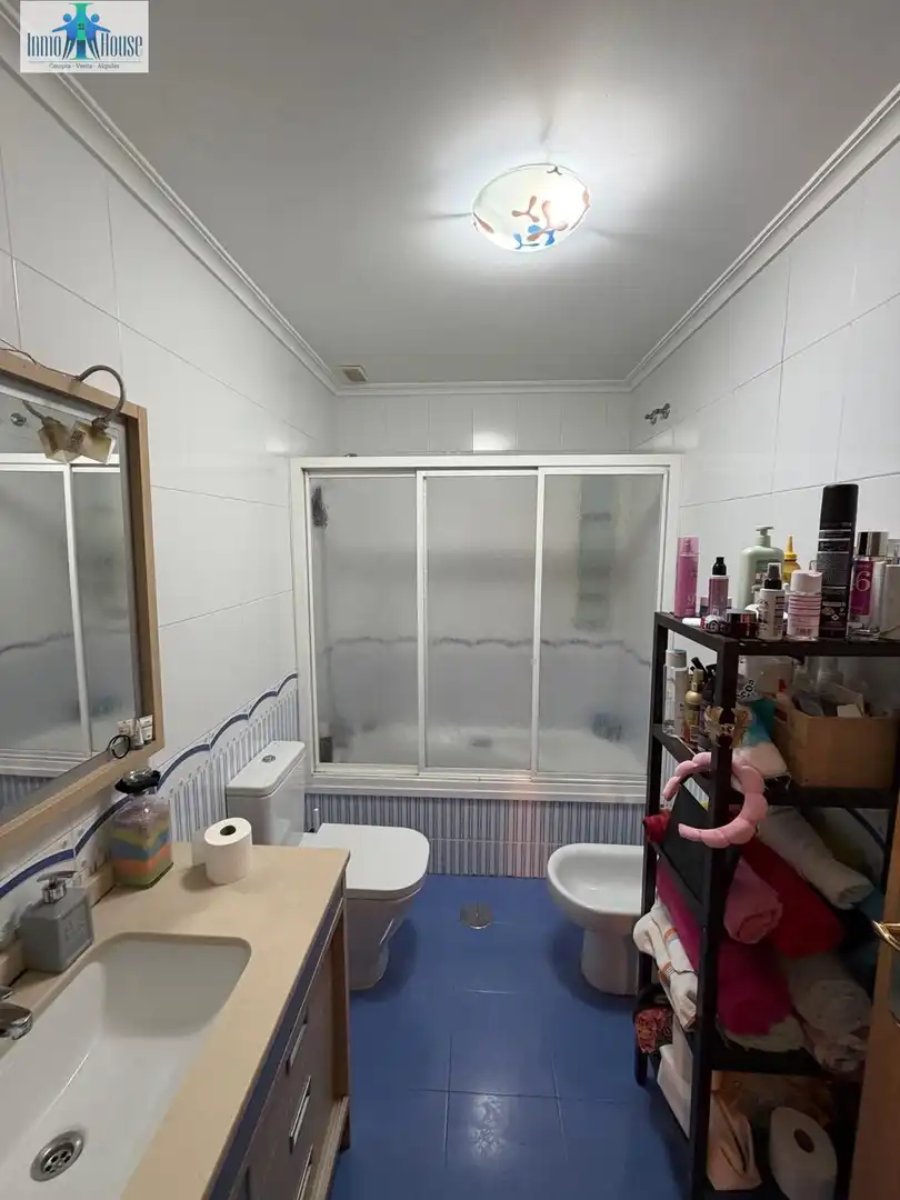 Baño de Casa adosada en venta en Albacete con Aire acondicionado, Calefacción y Trastero
