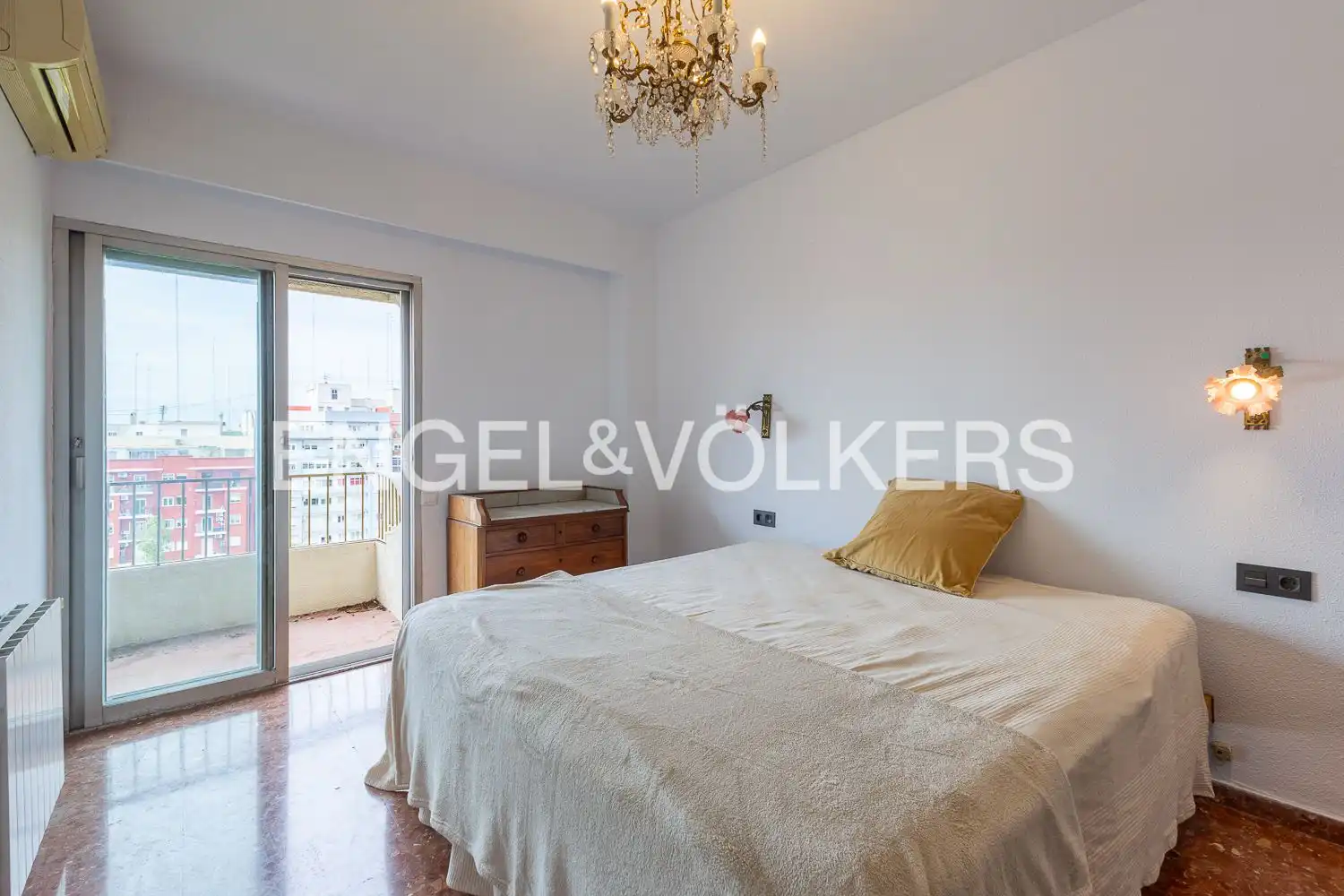 Habitación de Piso en venta en Valencia con Aire acondicionado, Calefacción y Balcón