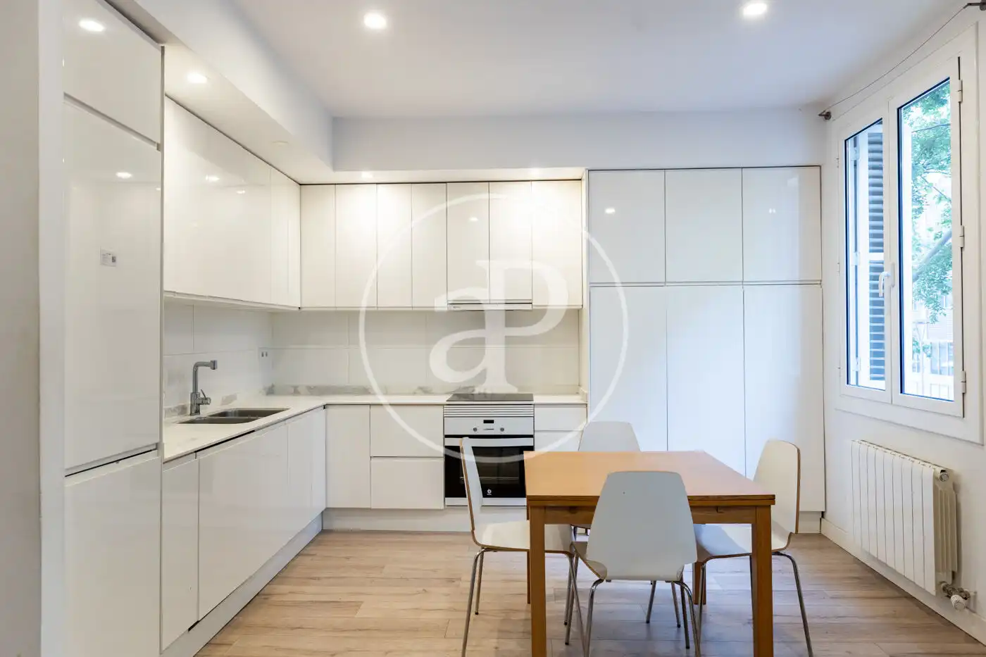 Cocina de Piso en venta en Barcelona con Aire acondicionado y Calefacción